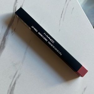 NWT MAC lip liner in color:Dervish! Never used! 💋